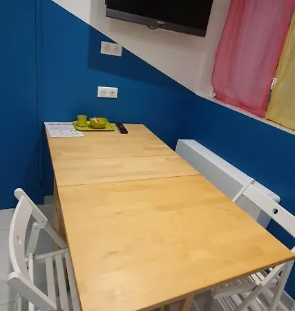 Διαμέρισμα Between And Cannes - Marina Baie Des Anges - Beach, Restaurants, Shops - Tea/coffee/sugar/bed Linen And Towels